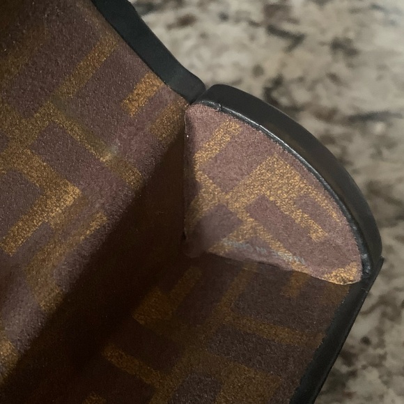 Fendi Eyeglasses Case - Picture 9 of 16